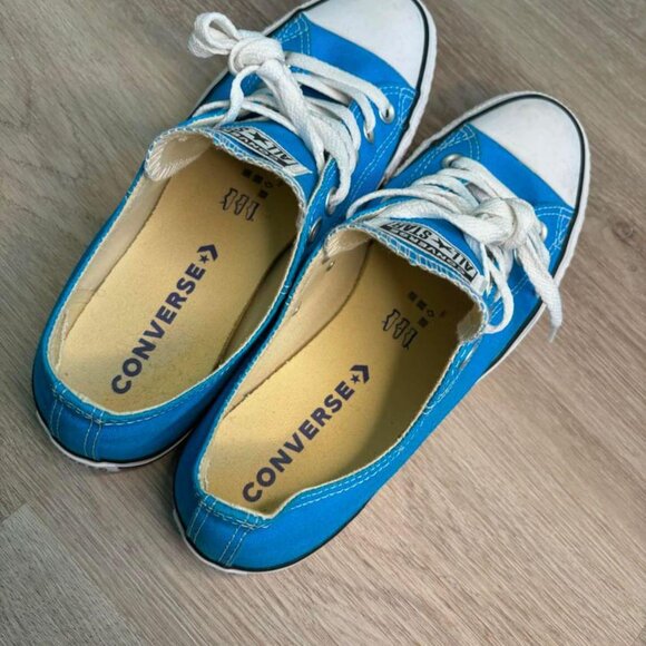 Converse Shoes - Picture 7 of 10